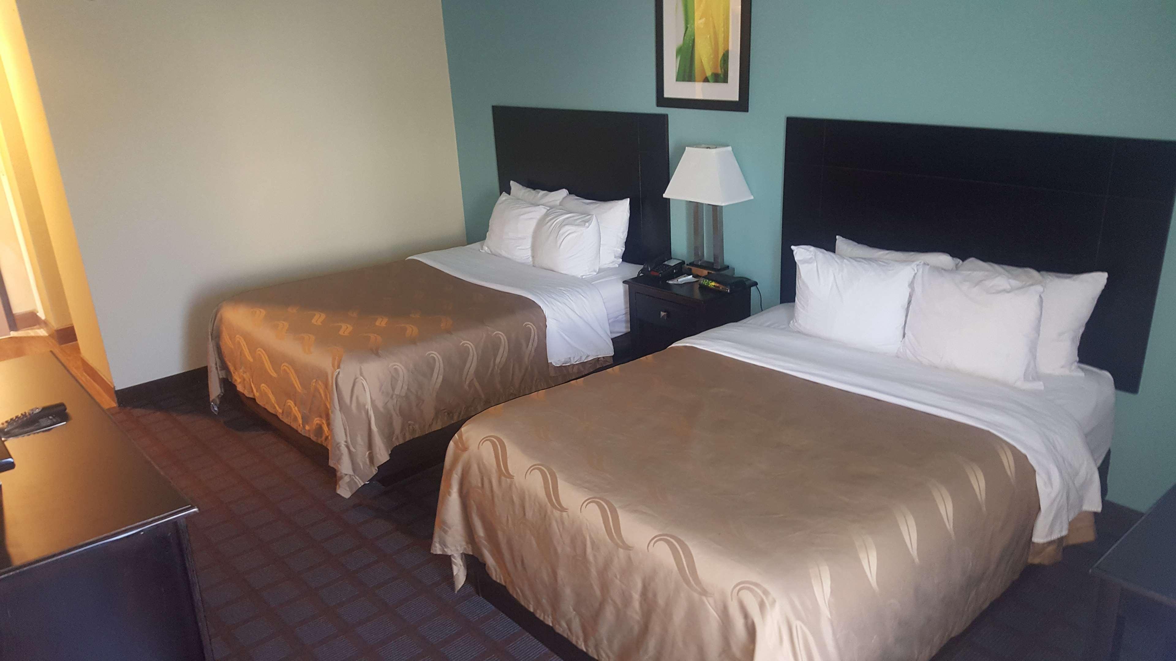 Surestay Plus Hotel By Best Western Blue Springs Extérieur photo